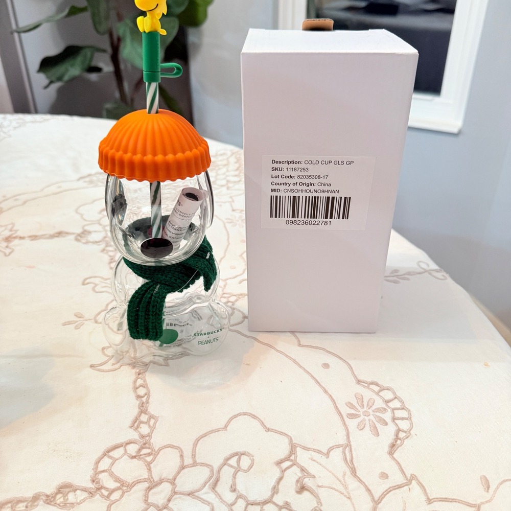 Starbucks Peanuts Snoopy Glass Cold Cup Tumbler Woodstock Straw Topper NEW 2026